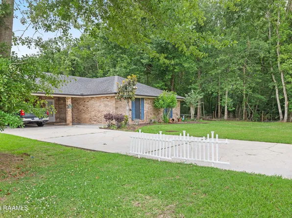 133 Avron Dr, Carencro, LA 70520