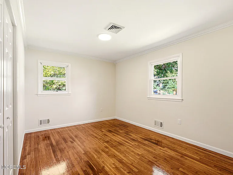 1200 Lawrence Ave — Photo 21
