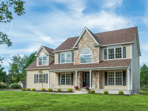 3 Pohat Court, Franklin Twp., NJ 07882