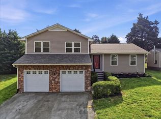 5715 Academy Dr, Morristown, TN 37814