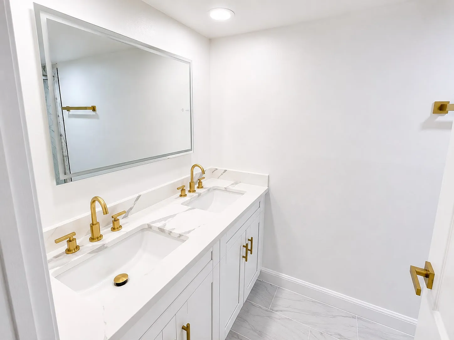 2 bed, 1217 sqft, $2,200 — Photo 1
