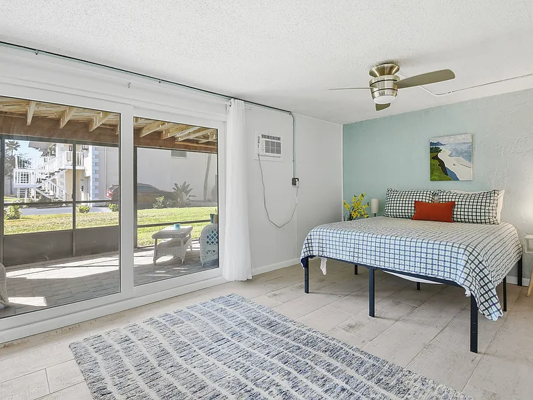 255 Capri Cir N #8 — Photo 32
