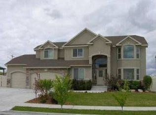 4112 Chestnut View Dr, South Jordan, UT 84095