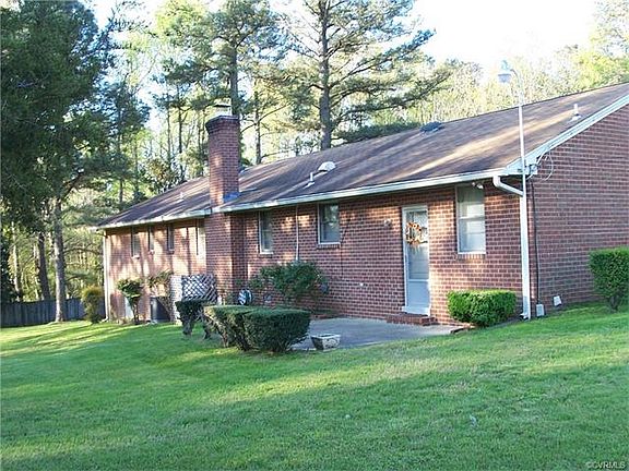 3rd image of 19205 Andrews Dr