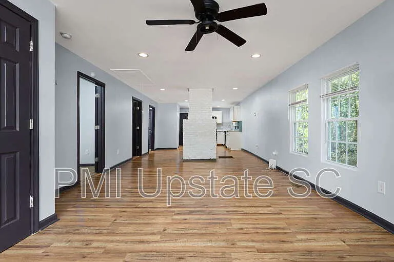 249 E Hampton Ave — Photo 5