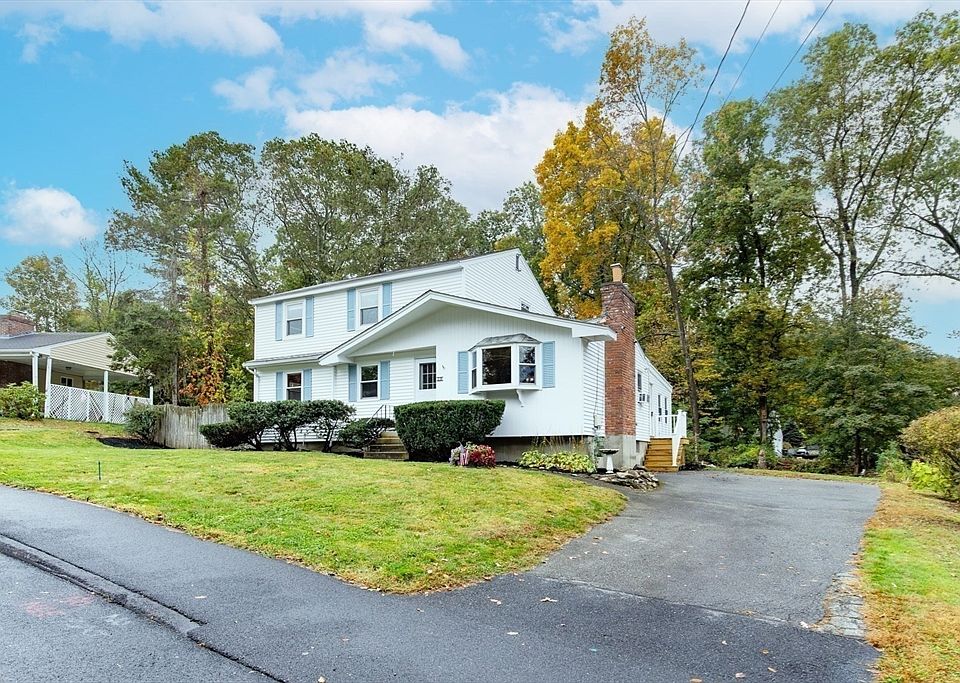 1st image of 28 Evelina Dr