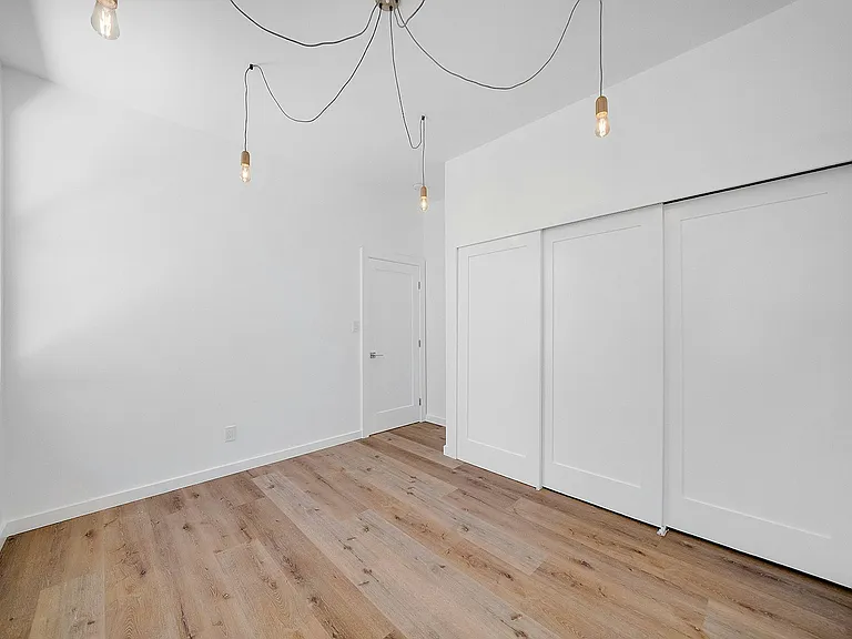 2322 Alta St — Photo 12