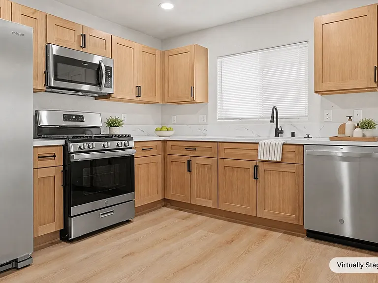 5162 Paradise Skies Ave — Photo 6