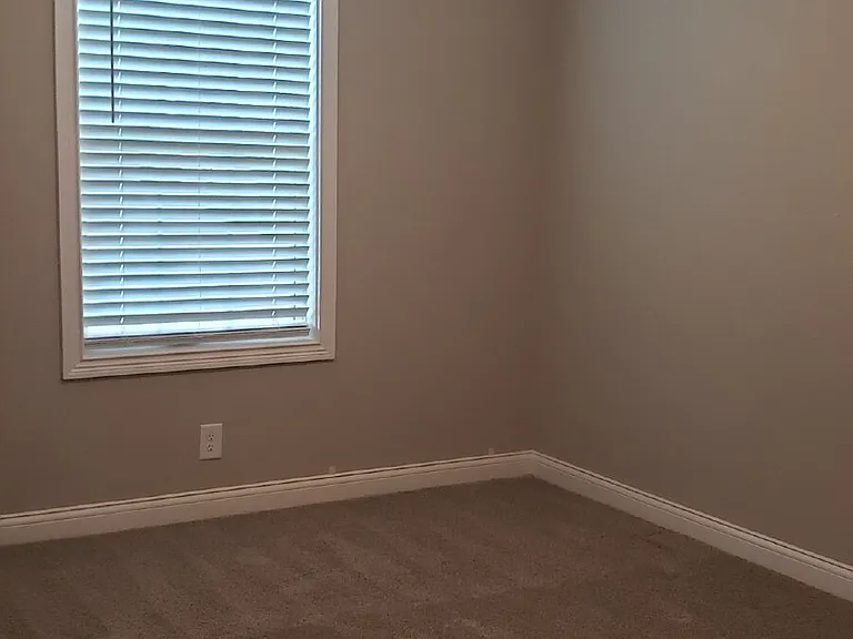 1944 Sydney Louise Dr — Photo 14