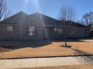 585 Buffalo Ln, Springdale, AR 72764