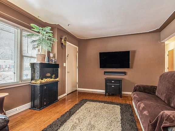 4th image of 4054 Milan Ave SW