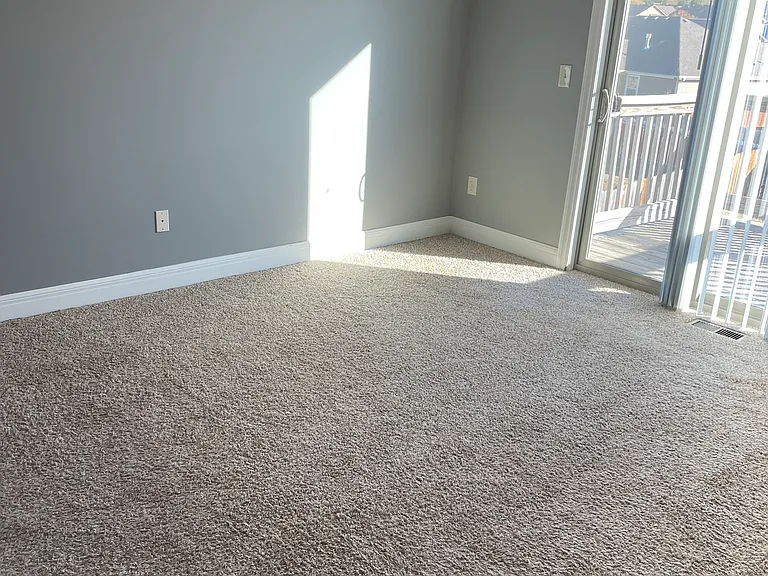1027 Dakota Ln — Photo 6