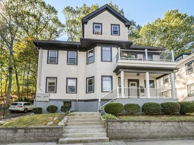 17 Circuit Ave #2, Newton, MA, 02461