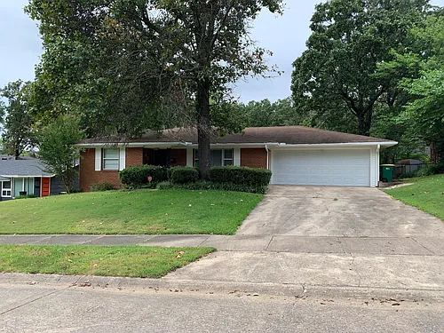 4511 Greenway Dr Photo 1