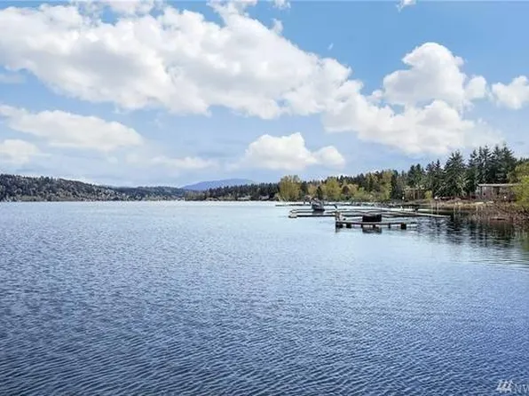 17305 NE 45th St APT 127, Redmond, WA 98052