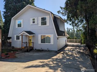 1306 Mount Brynion St, Kelso, WA 98626