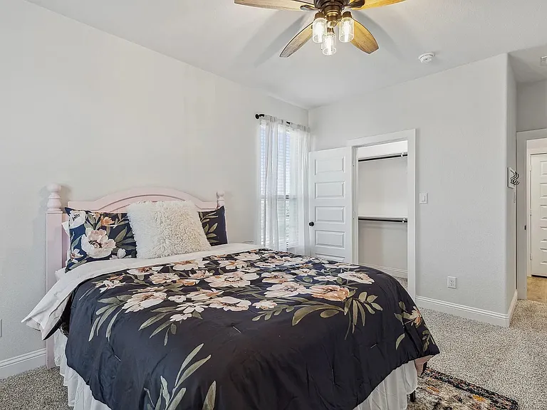 4001 Avion Dr — Photo 26