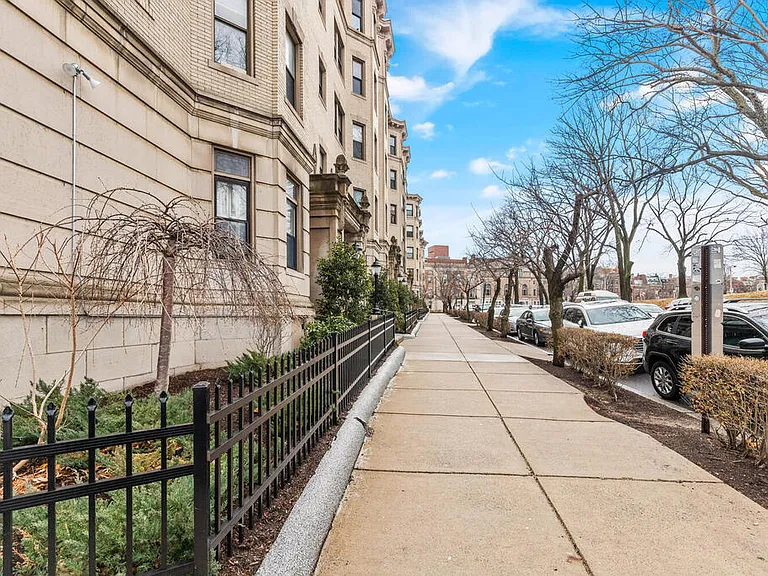 56 Charlesgate E #135 — Photo 8
