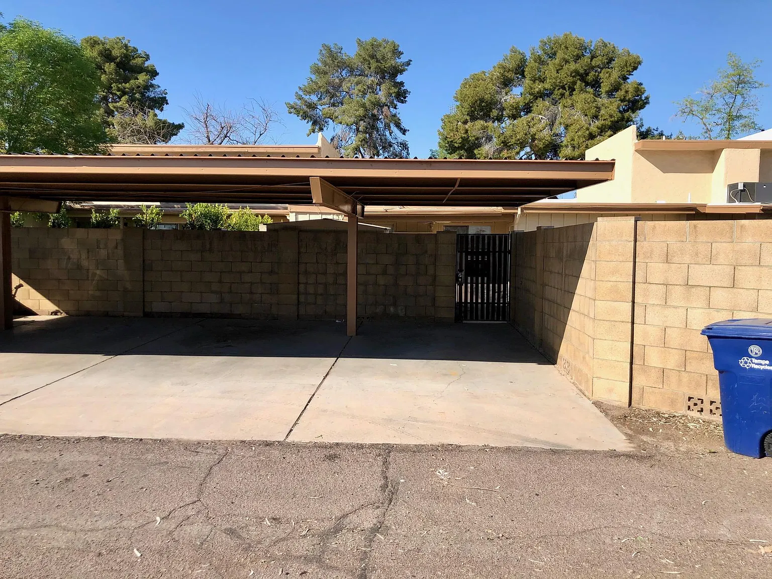 3 bed, 1734 sqft, $2,225 — Photo 3