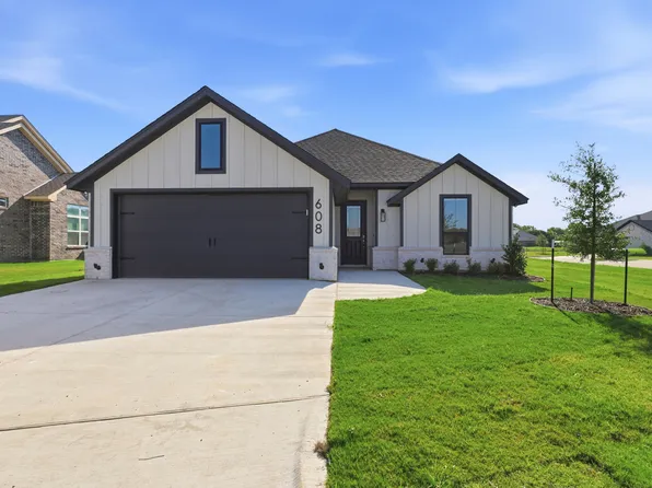 608 Violet Dr, Tolar, TX 76476