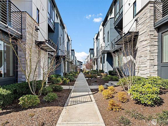 3rd image of 21724 25th Avenue SE #A