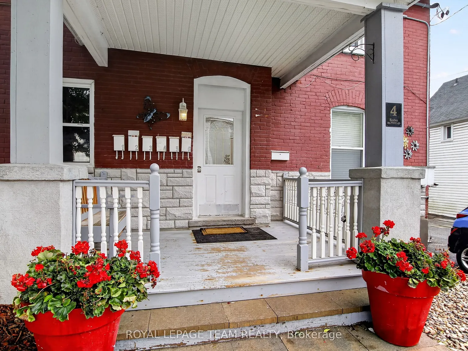 2 bed, $2,000 — Photo 4