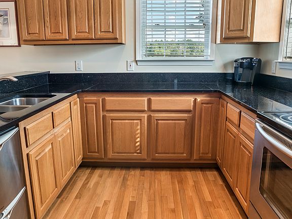 Kitchen Granite Counter Tops