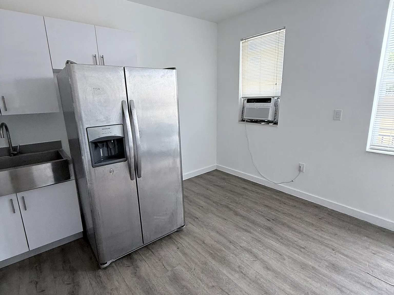 402 NW 12th Ave — Photo 3