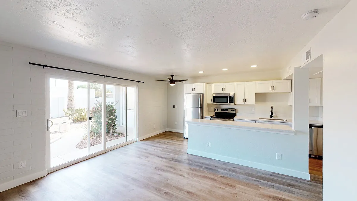 Building Photo - 1712-1724 E Ocotillo Rd
