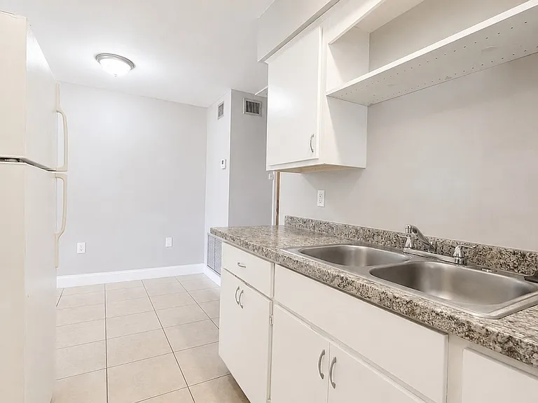 3304 Edgewood Ave — Photo 6