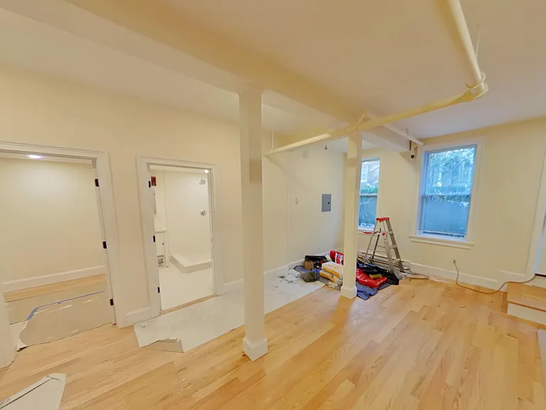 15 Melvin Ave #17B — Photo 6