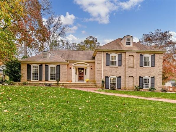 2216 Ramblewood Ln Charlotte Nc 28210 Zillow