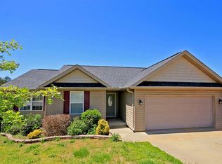 321 Finnway Ct, Taylors, SC 29687