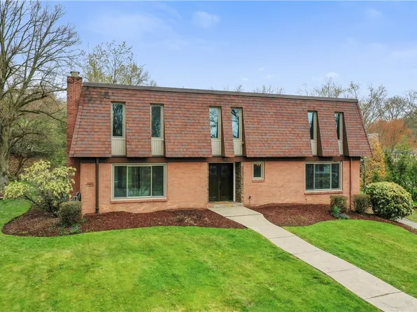 120 Surrey Ln, Pittsburgh, PA 15241