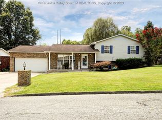 127 Rolling Mdws, Winfield, WV 25560