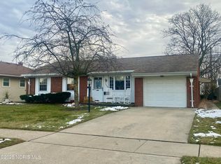 3300 Cromwell Dr, Oregon, OH