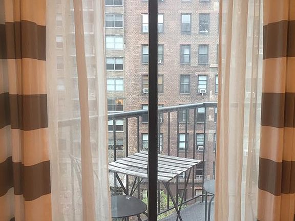 4th image of 431 E 86th St #5A