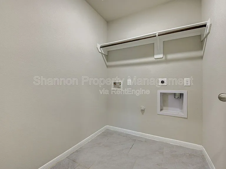 8002 Carillon Way — Photo 12