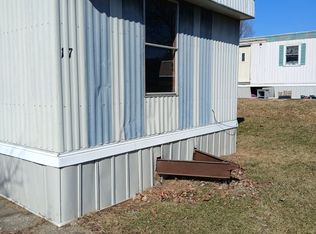 710 Mill Rd #17, Georgetown, IL 61846