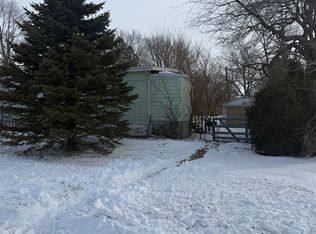 4103 E Oaks Rd, Urbana, IL 61802