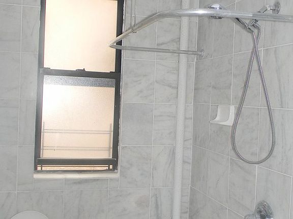 5th image of 867 W 181st St APT 5B