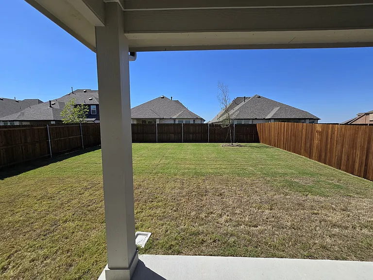 2223 Cliff Springs Dr — Photo 38