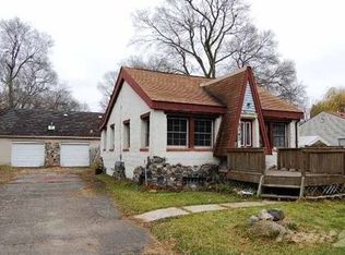 3140 Fisher Ave, Commerce Township, MI 48390
