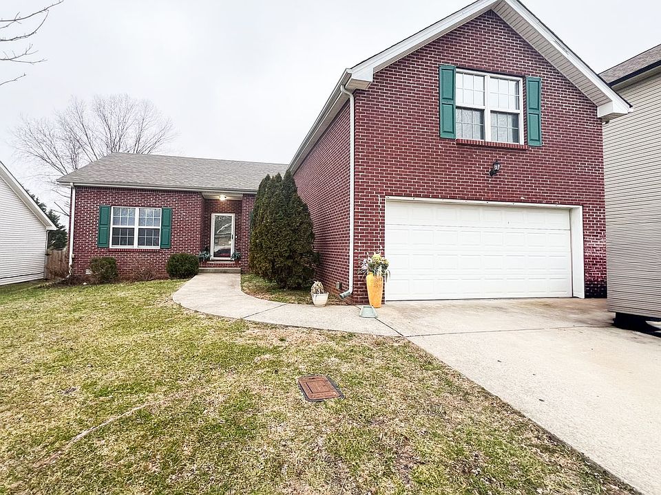 1st image of 3512 Oak Creek Dr