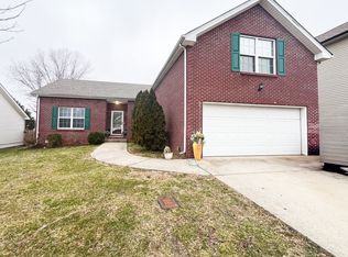 3512 Oak Creek Dr, Clarksville, TN 37040