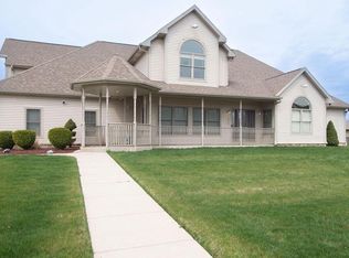 2726 Avalon Ct, Racine, WI 53406