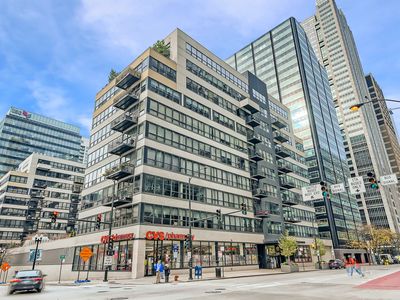 130 S Canal St APT 326, Chicago, IL, 60606