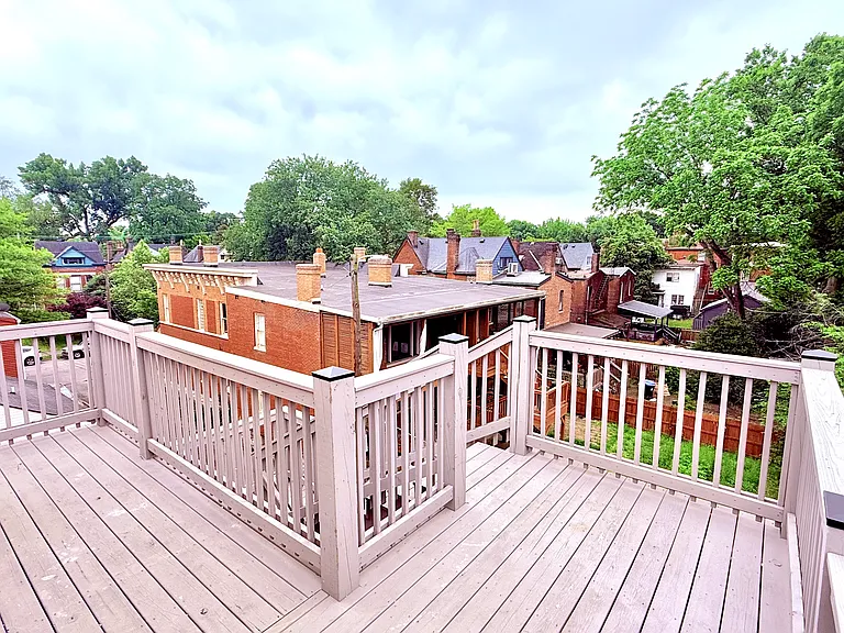 Out on the private patio / entry area and looking Southeast