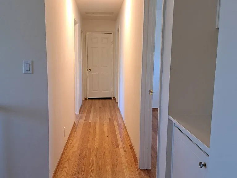 21835 Hyannisport Dr — Photo 6