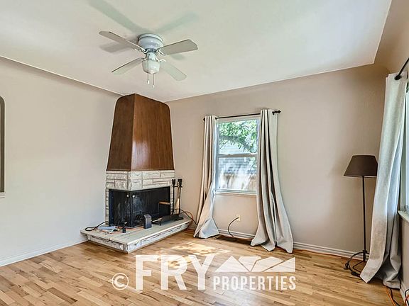 5th image of 2416 S Marion St
